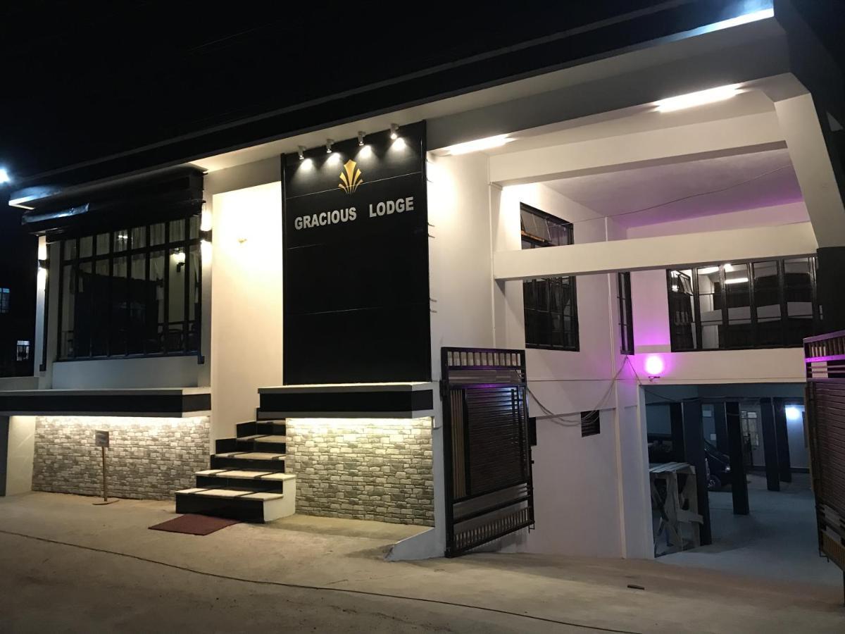 Gracious Lodge Шилонг Екстериор снимка